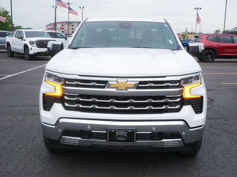 Used 2025 Chevrolet Silverado 1500 LTZ w/ LTZ Convenience Package II AWD/4WD image 8