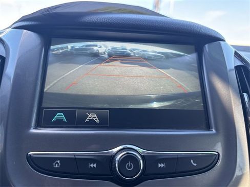 Used 2017 Chevrolet Cruze LT w/ Convenience Package image 24