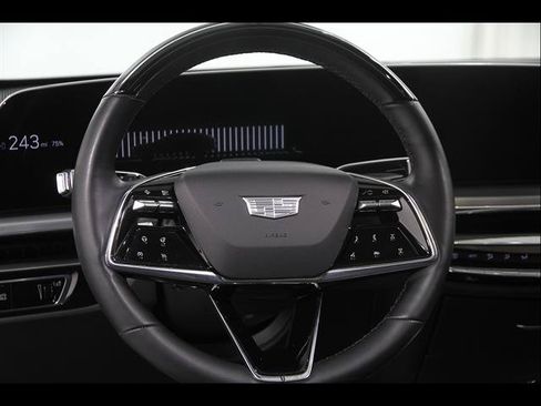Used 2025 Cadillac Lyriq Sport AWD/4WD image 8