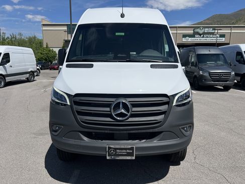 New 2025 Mercedes-Benz Sprinter 2500 image 5
