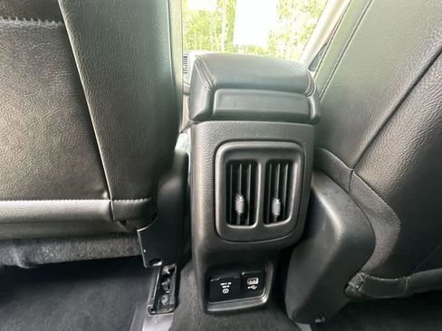 Used 2019 Jeep Compass Latitude w/ Popular Equipment Group AWD/4WD image 21