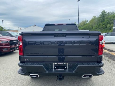 Used 2023 Chevrolet Silverado 1500 Custom Trail Boss w/ LPO, Dark Essentials Package AWD/4WD image 3