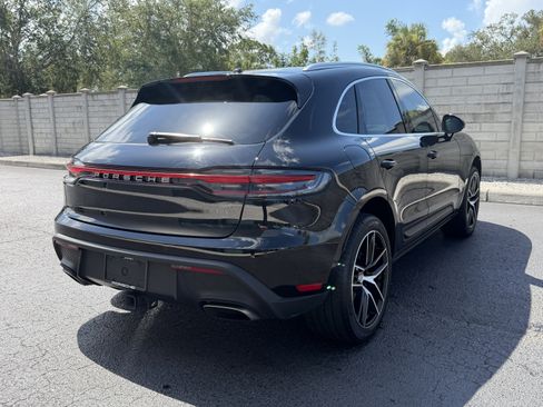 Certified 2024 Porsche Macan AWD/4WD image 6