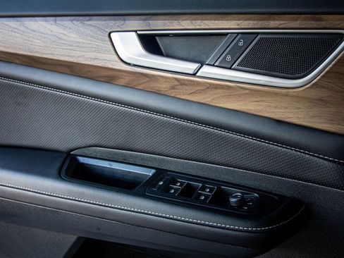 New 2026 Volkswagen Atlas SE image 27