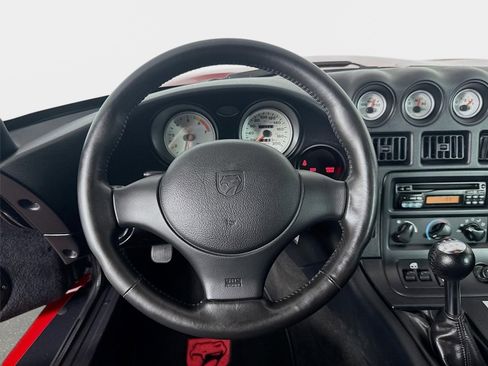 Used 2001 Dodge Viper GTS RWD image 12