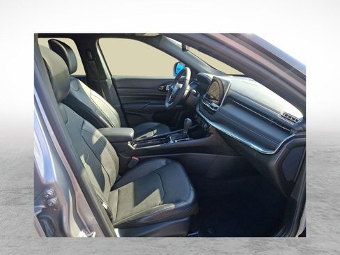 Used 2023 Jeep Compass High Altitude image 11