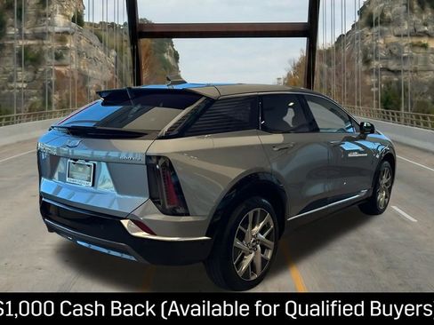 New 2026 Cadillac Optiq Luxury 1 w/ LPO, Floor Liner Package AWD/4WD image 7