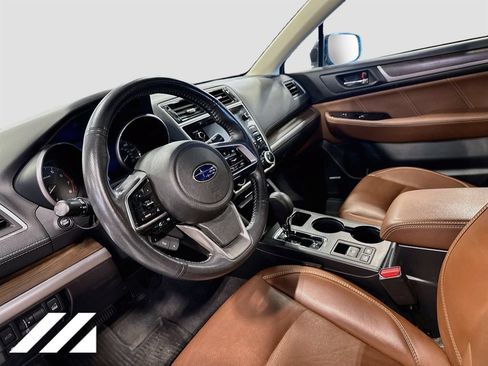 Used 2019 Subaru Outback 2.5i Touring AWD/4WD image 8