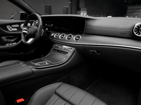 Used 2023 Mercedes-Benz E 450 Coupe image 60