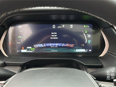 Used 2023 Jeep Grand Cherokee Overland image 16