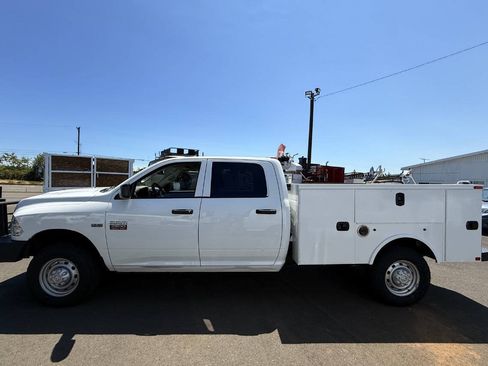 Used 2012 RAM 2500 ST w/ Protection Group AWD/4WD image 3