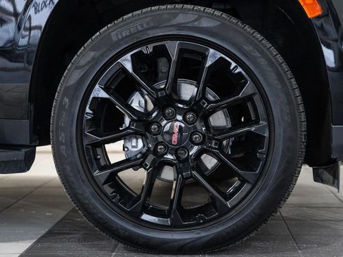 Used 2023 GMC Yukon SLT image 22