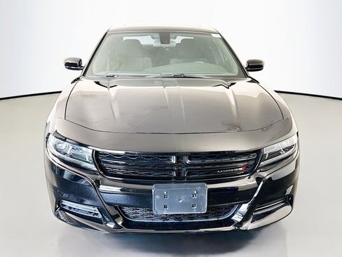 Used 2023 Dodge Charger SXT RWD image 2