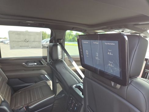 New 2026 GMC Yukon XL Denali Ultimate w/ LPO, Floor Liner Package AWD/4WD image 30