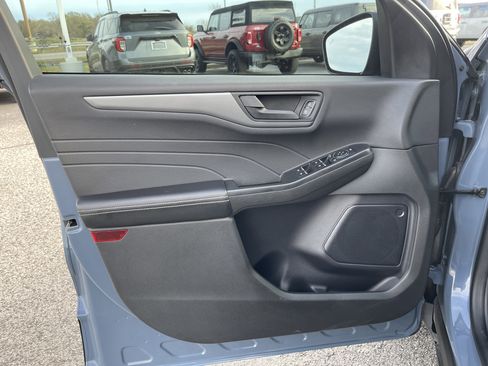 Used 2024 Ford Escape Active image 12