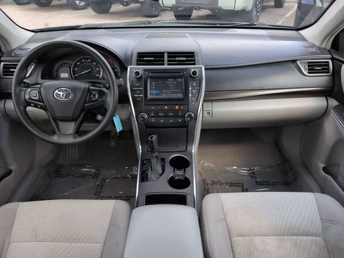 Used 2015 Toyota Camry LE FWD image 14