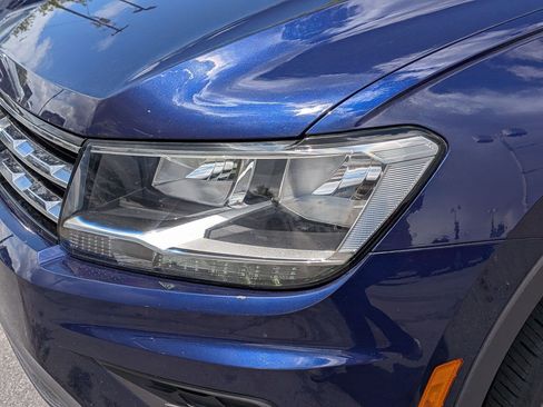 Used 2021 Volkswagen Tiguan SE w/ Panoramic Sunroof Package AWD/4WD image 12