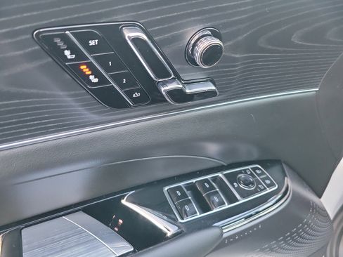 New 2025 Cadillac Lyriq Luxury image 20