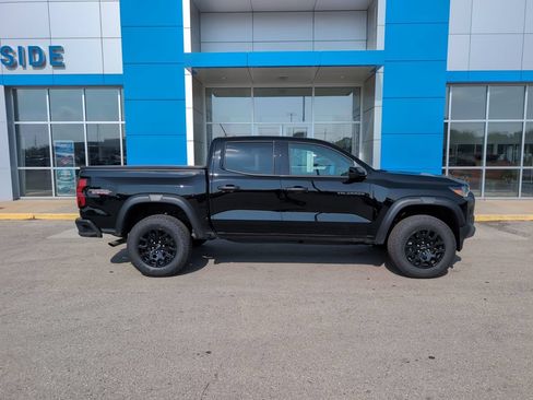 Used 2026 Chevrolet Colorado Trail Boss AWD/4WD image 1