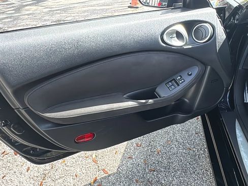 Used 2019 Nissan 370Z Touring Sport image 21