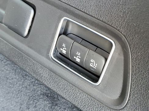 Used 2022 Mercedes-Benz GLS 450 4MATIC image 35