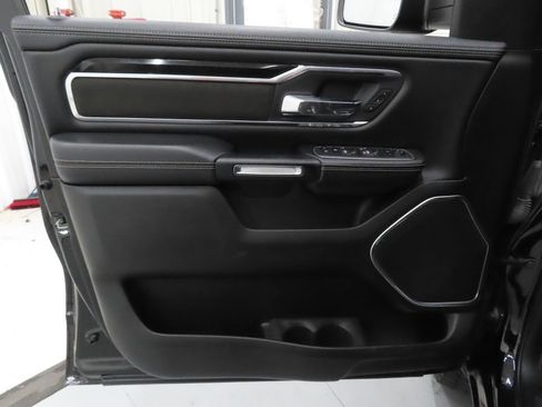 Used 2022 RAM 1500 Laramie w/ Sport Appearance Package AWD/4WD image 9