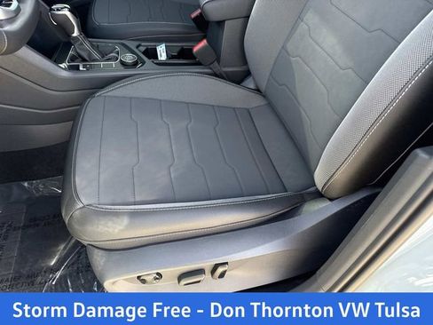 New 2026 Volkswagen Taos SE AWD/4WD image 14