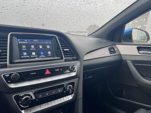 Used 2018 Hyundai Sonata Sport w/ Cargo Package image 18