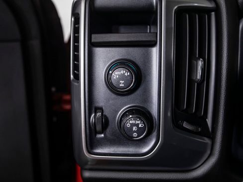 Used 2018 Chevrolet Silverado 1500 LT w/ All Star Edition AWD/4WD image 40