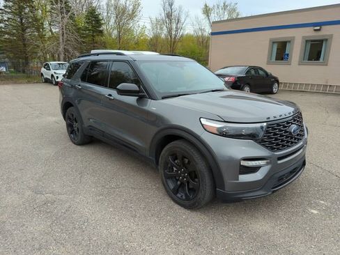 Certified 2023 Ford Explorer ST-Line AWD/4WD image 7