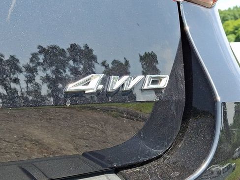 Used 2025 Ford Explorer ST-Line w/ ST-Line Street Pack AWD/4WD image 36