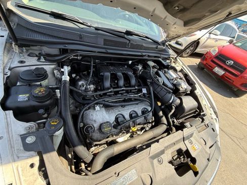 Used 2012 Ford Taurus SEL FWD image 27