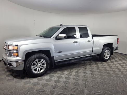 Used 2015 Chevrolet Silverado 1500 LT w/ Texas Edition, 1LT Trim RWD image 3