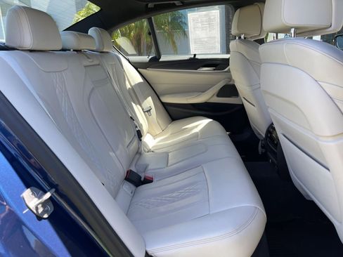 Used 2022 BMW 530e w/ Executive Package RWD image 24