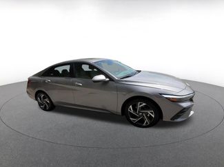Used 2025 Hyundai Elantra SEL FWD video 2