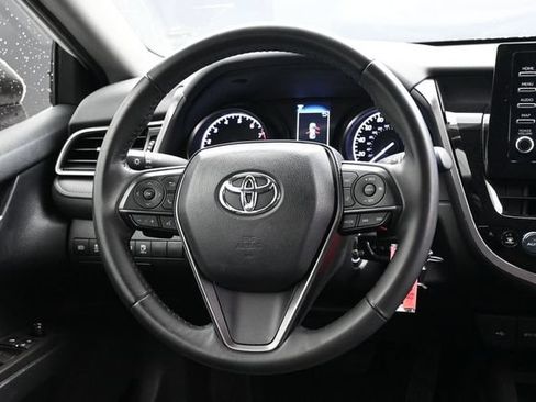 Used 2024 Toyota Camry SE FWD image 14