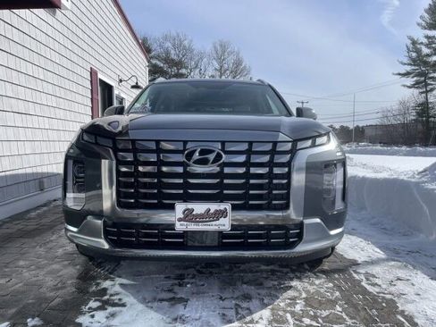 Used 2025 Hyundai Palisade Calligraphy image 3