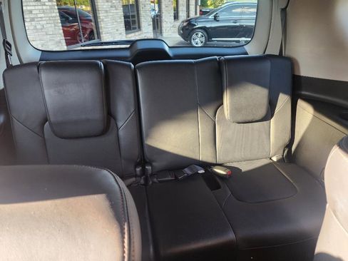 Used 2020 Nissan Armada Platinum w/ Captain's Chairs Package image 10