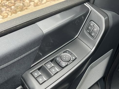 New 2025 Ford F150 Lariat w/ Equipment Group 502A High image 26