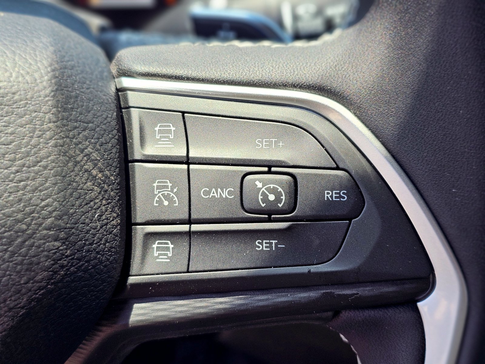 New 2026 Jeep Grand Cherokee Laredo RWD image 14