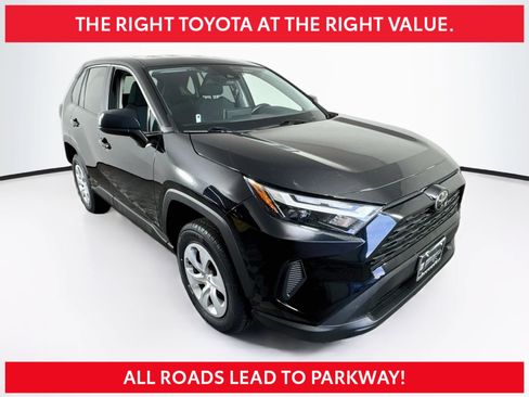 Certified 2025 Toyota RAV4 LE FWD image 1