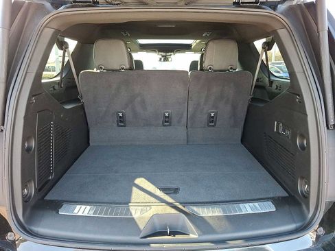 Used 2024 GMC Yukon XL Denali image 32
