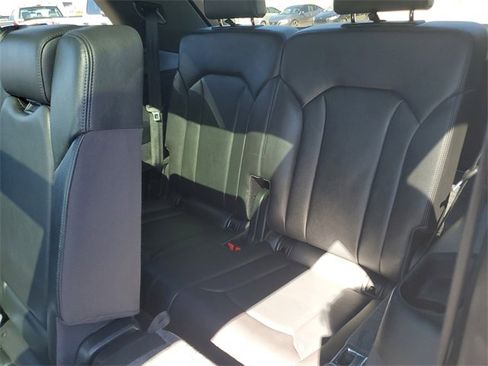 Used 2017 Audi Q7 3.0T Premium Plus image 30