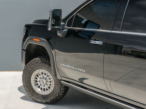 Used 2025 GMC Sierra 2500 Denali w/ Denali Reserve Package AWD/4WD image 52