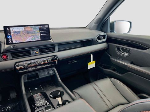 New 2026 Honda Pilot TrailSport image 25
