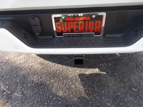 New 2026 GMC Canyon Elevation w/ Convenience Package image 5