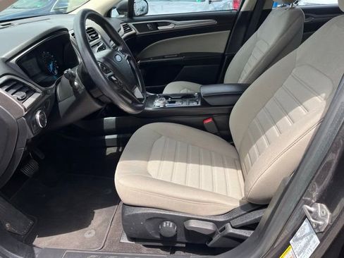 Used 2019 Ford Fusion S image 9