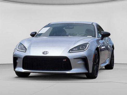 Used 2024 Toyota GR86 Premium RWD image 6
