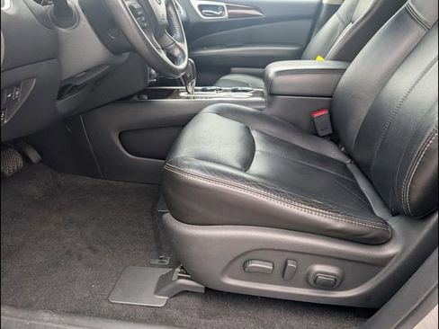 Used 2014 Nissan Pathfinder SL w/ SL Premium Package FWD image 9
