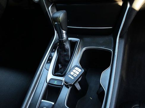 Used 2018 Honda Accord LX image 26